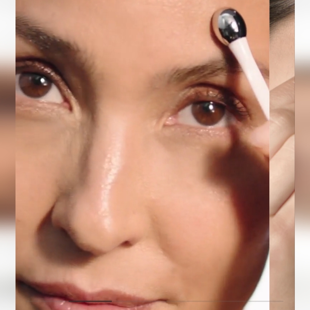 🌺La Mer The Eye Balm Intense Eye Cream for Anti-Aging and Hydration - Picture 8 of 9